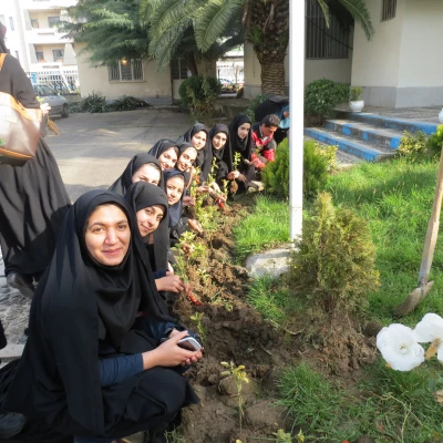 دانشگاه بنت الهدی صدر در روز درختکاری