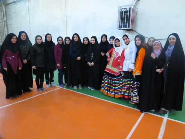 مسابقات ورزشی همگانی و بومی  محلی