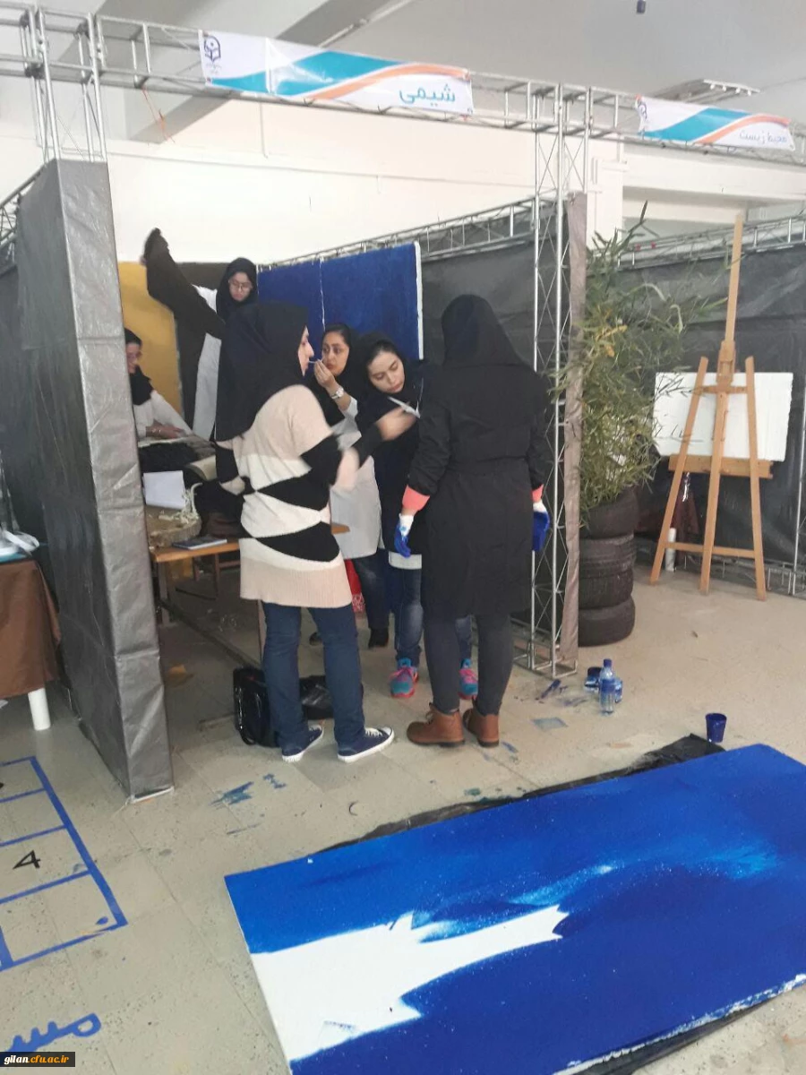 برپایی نمایشگاه در هفته پژوهش