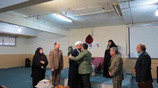 برگزاری برگزاری مراسم گرامیداشت ایام الله دهه فجر و یوم الله ۲۲ بهمن در دانشگاه فرهنگیان گیلان