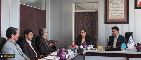 سرپرست دانشگاه فرهنگیان در دیدار با نماینده مردم اقلید در مجلس شورای اسلامی:
برنامه های پیش روی مدیریت دانشگاه حاصل بومی سازی نتایج مطالعات ۳۴ کشور توسعه یافته در حوزه تربیت معلم است 2
