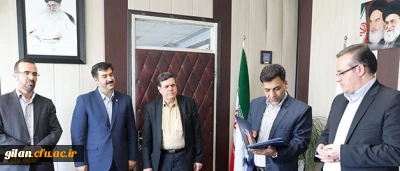 دکتر خنیفر در جلسه تکریم و معارفه مدیر کل حقوقی دانشگاه:
روح لطیف قانون را در قضاوت ها اجرا کنیم