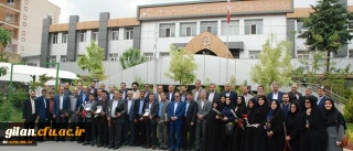 همزمان با جشن میلاد حضرت ولی عصر(عج) و هفته بزرگداشت مقام معلم انجام شد:
تجلیل از کارمندان نمونه کشوری و استانی دانشگاه فرهنگیان سال 96