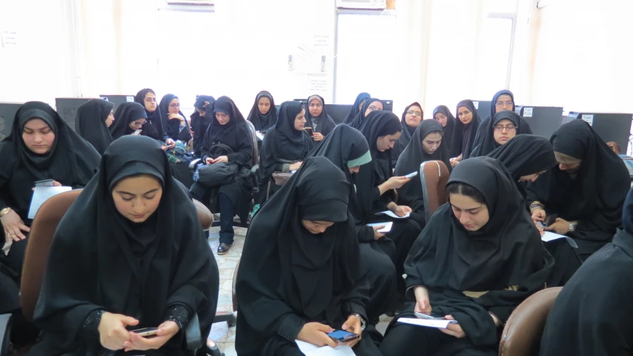 اجرای طرح پیمایش خدمات دانشگاه از منظر دانشجو معلمان دانشگاه فرهنگیان گیلان 3