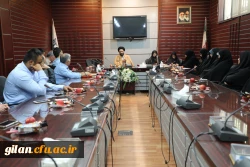 با تشریف فرمایی مقام معظم رهبری (مدظله العالی) تکریم مضاعفی نسبت به مقام معلم صورت گرفت 2