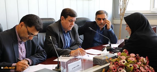 نخستین دیدار و ملاقات عمومی رئیس دانشگاه با مراجعین انجام شد 3