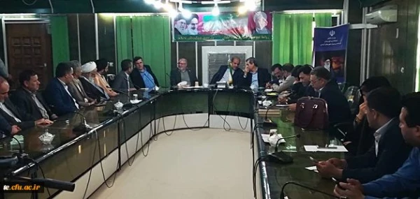 کتر خنیفر تاکید کرد:
حضور اعضای هیات رئیسه دانشگاه فرهنگیان در آبادان نشان از توجه این دانشگاه به ارزش های دفاع مقدس دارد 2