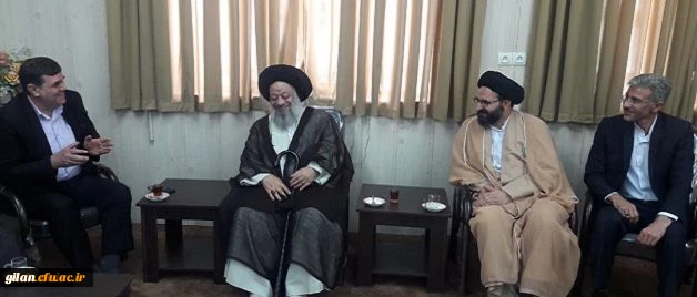 رئیس دانشگاه فرهنگیان در دیدار با نماینده مقام معظم رهبری در استان خوزستان:
رهنمود های معنوی علما چراغ راه متولیان تعلیم و تربیت و دانشگاه فرهنگیان 2