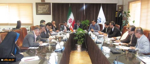 کتر احمدی لاشکی نایب رئیس کمیسیون آموزش و تحقیقات مجلس شورای اسلامی:
آسیب های اجتماعی موجود در جامعه ریشه در بی مهری هایی دارد که در دهه های گذشته به مراکز تربیت معلم روا داشته اند 2