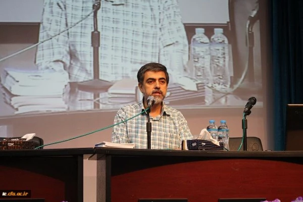 جت الاسلام و المسلمین دادگر در افتتاحیه طرح سراسری تربیت معلم و مربی آثارشهید مطهری:
آیین افتتاحیه طرح سراسری تربیت معلم و مربی آثارشهید مطهری وسیر مطالعاتی بینش مطهر برگزار شد 
این طرح در راستای تاکیدات اخیر رهبرمعظم انقلاب اسلامی در مورد انس با آثار ش