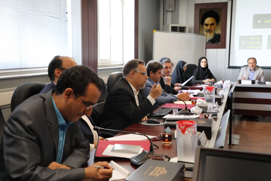 دکتر خنیفر در نشست شورای نظارت و ارزیابی عنوان کرد:
نظارت و ارزیابی کاری، همگانی، مستمر و تمام وقت است 5