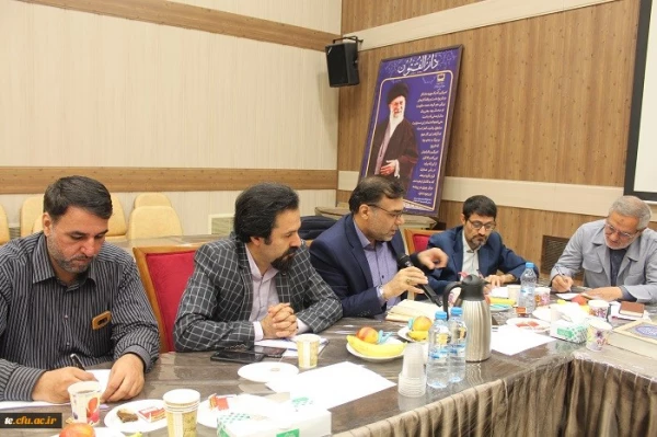 در دومین جلسه کمیته اجرایی بزرگداشت یکصدمین سالگرد تربیت معلم مطرح شد:
به عنوان دست اندرکاران تربیت معلم باید هویت یکصد ساله تربیت معلم را در جامعه احیا کنیم 2