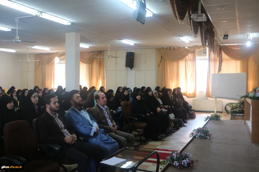 جلسه توجیهی دانشجویان جدید الورود در پردیس بنت الهدی صدر گیلان 2