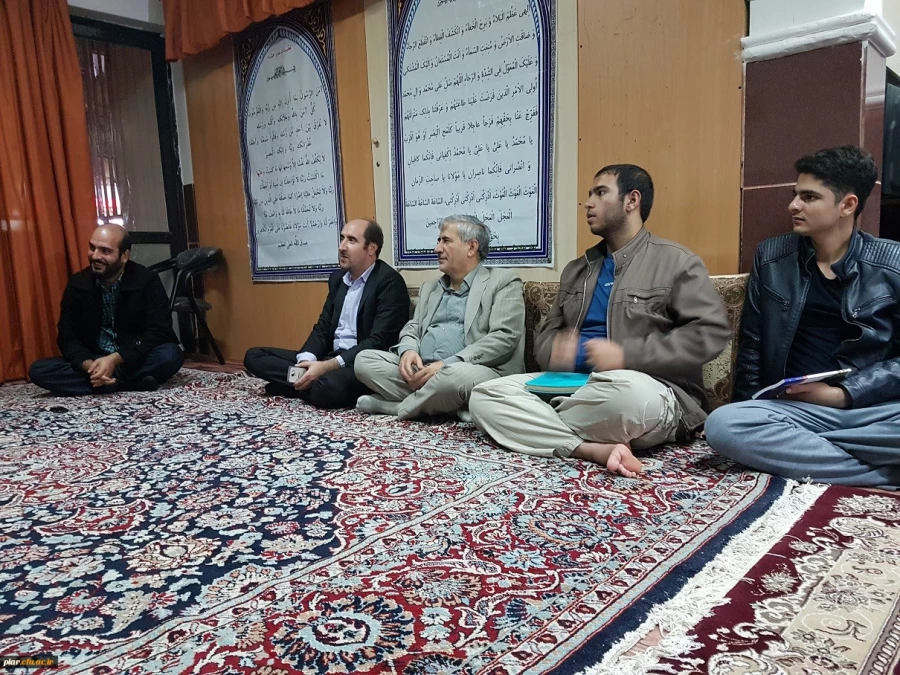 برگزاری شب شعر در سرای دانشجوئی 4