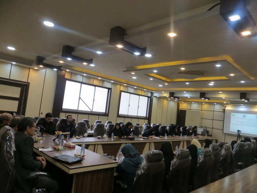 پردیس بنت الهدی صدر دانشگاه فرهنگیان گیلان و انجمن علمی جغرافیاو برنامه ریزی روستایی استان گیلان نشست تخصصی برگزار کردند. 3