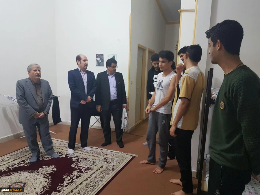 بازدید دکتر احد زاده از سرای دانشجویی بمناسبت شانزدهم آذر 8