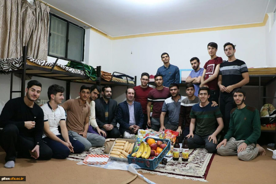 حضور دکتر احد زاده در مراسم شب یلدای دانشجویان  2