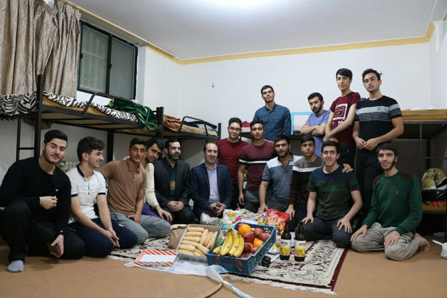 حضور دکتر احد زاده در مراسم شب یلدای دانشجویان  9