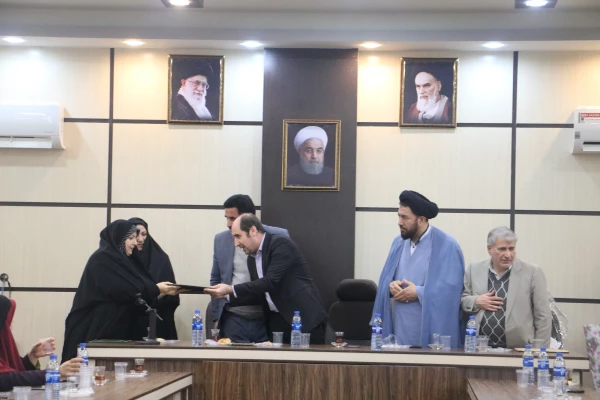 سرپرست  جدید پردیس شهید بنت الهدی صدرگیلان معرفی شد. 4