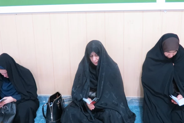 ویژه برنامه استانی  ایام فاطمیه(س)در حسینه شهدای پردیس بنت الهدی صدر گیلان برگزار شد 2