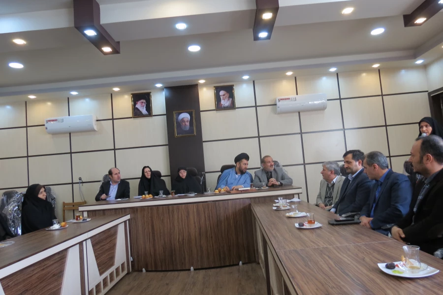 برگزاری مراسم بزرگداشت دهه فجر در دانشگاه فرهنگیان گیلان 3