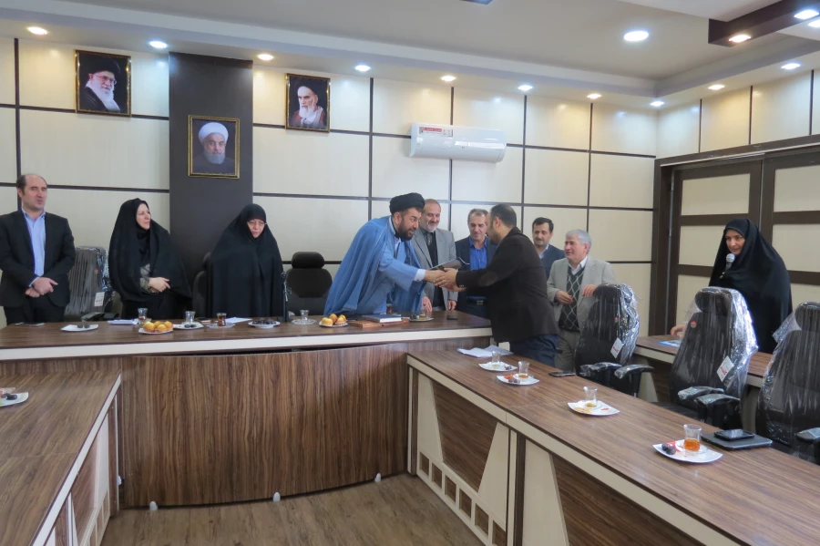 برگزاری مراسم بزرگداشت دهه فجر در دانشگاه فرهنگیان گیلان 4