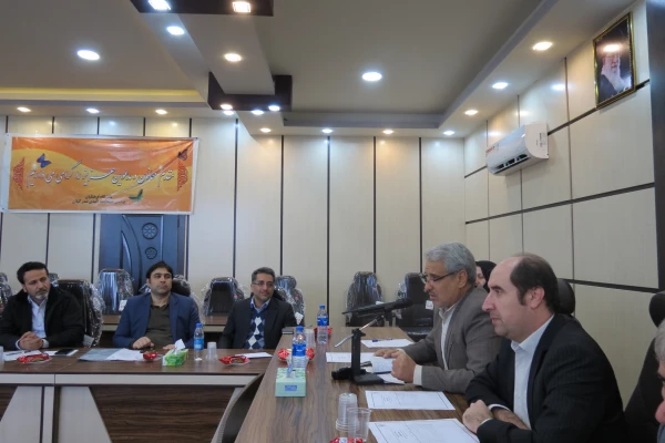 مدیر کل دانشجویی دانشگاه فرهنگیان در جمع سرپرستان سراهای دانشجویی مناطق 2و 9 کشور « تربیت باید در راستای توجه به اصل آموزش عمومی، نوآوری، رقابت ، آینده پژوهی ومهارت نیروی انسانی متکی باشد. 6