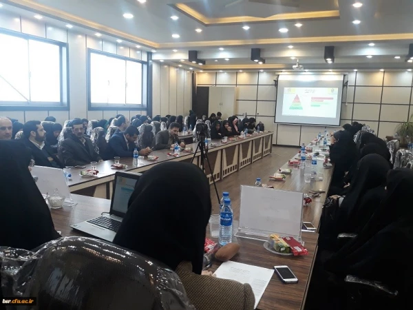 برگزاری هیجدهمین کرسی ترویجی عرضه و نقد ایده علمی در دانشگاه فرهنگیان استان گیلان 2