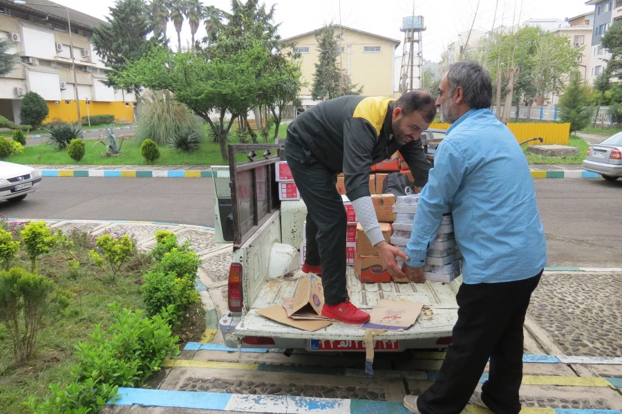 کمک به سیل زدگان استان لرستان توسط دانشگاه فرهنگیان گیلان 5