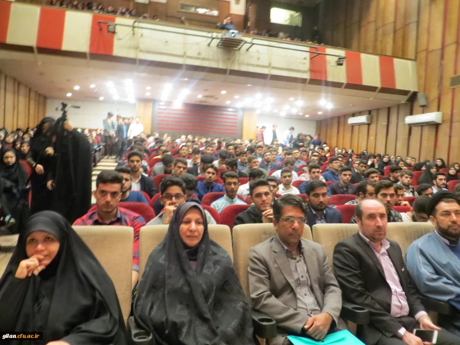 رئیس مجمع نمایندگان گیلان در جشن نکوداشت مقام معلم و هفته سرآمدی آموزش در دانشگاه فرهنگیان گیلان خطاب به دانشجویان : دانشمندان فردا امروز از شما می آموزند. 3