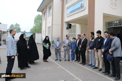 دکتر احد زاده سرپرست مدیریت استانی دانشگاه فرهنگیان بمناسبت هفته  سرآمدی آموزش  از مدارس مجری طرح کارورزی بازدید بعمل آورد.
