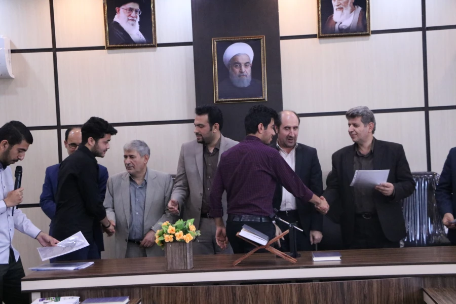 بمناسبت روز روابط عمومی کارگاه آموزشی «چگونه ژورنالیست شویم » در دانشگاه فرهنگیان گیلان برگزار شد. 6