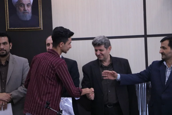 بمناسبت روز روابط عمومی کارگاه آموزشی «چگونه ژورنالیست شویم » در دانشگاه فرهنگیان گیلان برگزار شد. 7