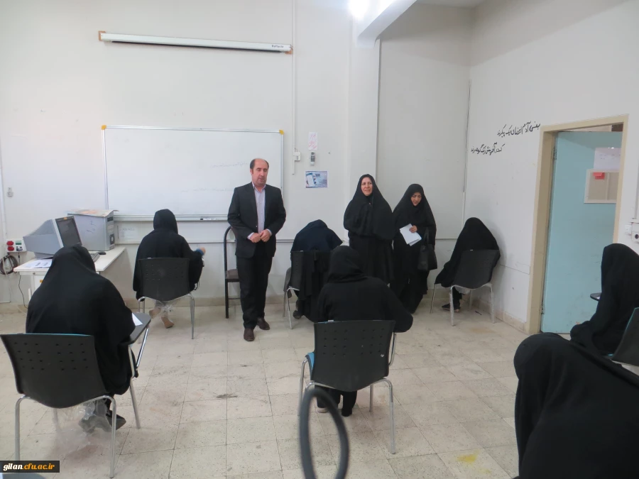 بازدید دکتر احد زاده سرپرست مدیریت استانی از حوزه های امتحانی 2