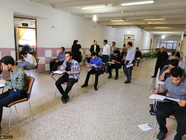 بازدید دکتر احد زاده سرپرست مدیریت استانی از حوزه های امتحانی 4