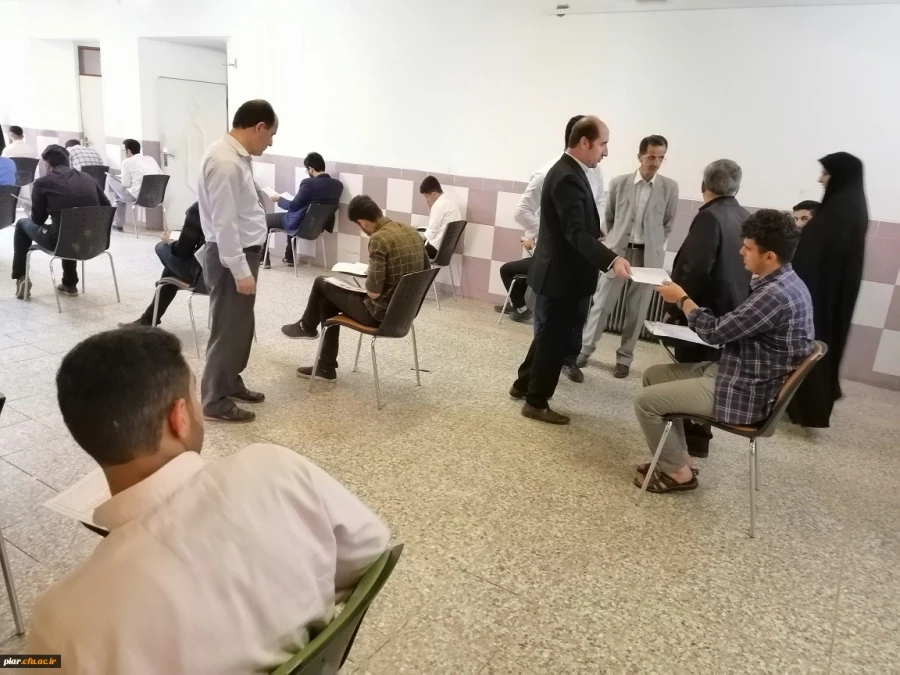 بازدید دکتر احد زاده سرپرست مدیریت استانی از حوزه های امتحانی 5