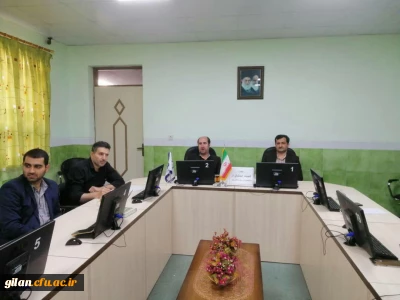 دکتر احدزاده : همه با لبخند مهر به استقبال دانشجویان می رویم