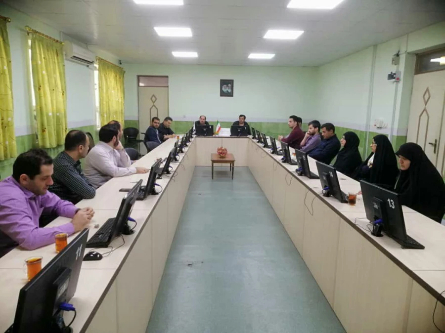 دکتر احدزاده : همه با لبخند مهر به استقبال دانشجویان می رویم 3