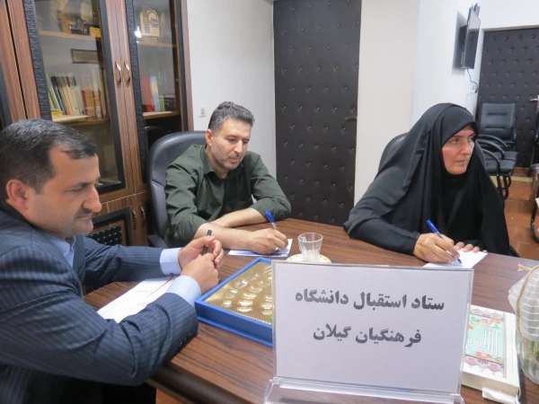  دکتر احد زاده درجلسه برنامه ریزی استقبال از دانشجویان جدیدالورود نحوه برنامه برنامه ریزی شما بیانگر ارج نهادن به کرامت دانشجویان است. 5