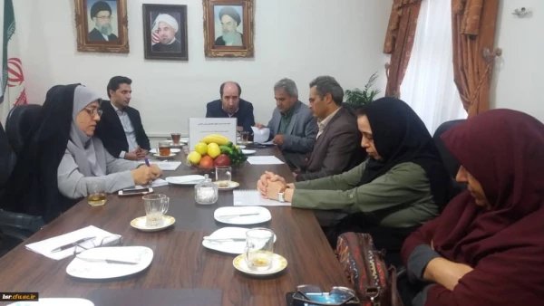 دکتر رحیمی و ساعی در جلسه هم اندیشی تحلیل محتوای دروس مجازی در دانشگاه فرهنگیان گیلان

ما در صدد برطرف کردن مشکلات موجود و افزایش دروس مجازی برای دانشجویان هستیم. 2