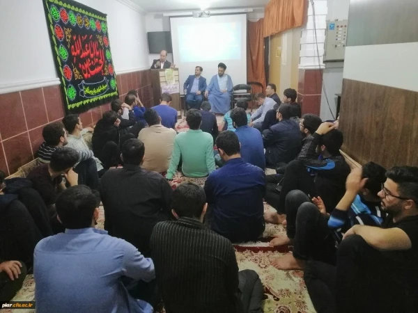 حضور مدیر امور پردیسهای دانشگاه فرهنگیان گیلان در جلسه پرسش و پاسخ با  دانشجویان سرای دانشجویی 5