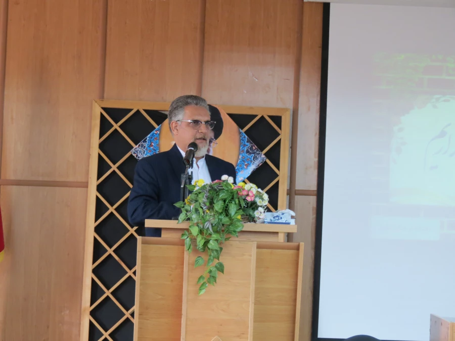  با حضور کچوئیان آیین تکریم و تودیع احدزاده در دانشگاه فرهنگیان گیلان برگزار شد. 3