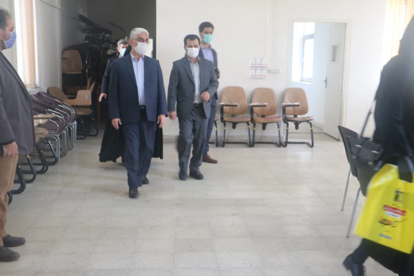 بازدید محمدرحمتی مدیرکل آموزش و پرورش گیلان  از روند برگزاری مصاحبه قبول شدگان دانشگاه فرهنگیان 4