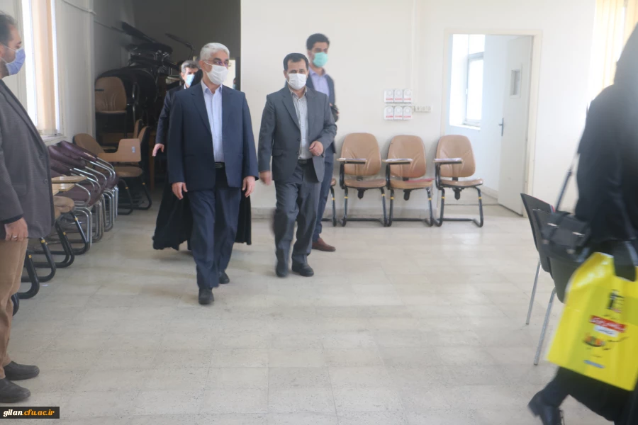 بازدید محمدرحمتی مدیرکل آموزش و پرورش گیلان  از روند برگزاری مصاحبه قبول شدگان دانشگاه فرهنگیان 4