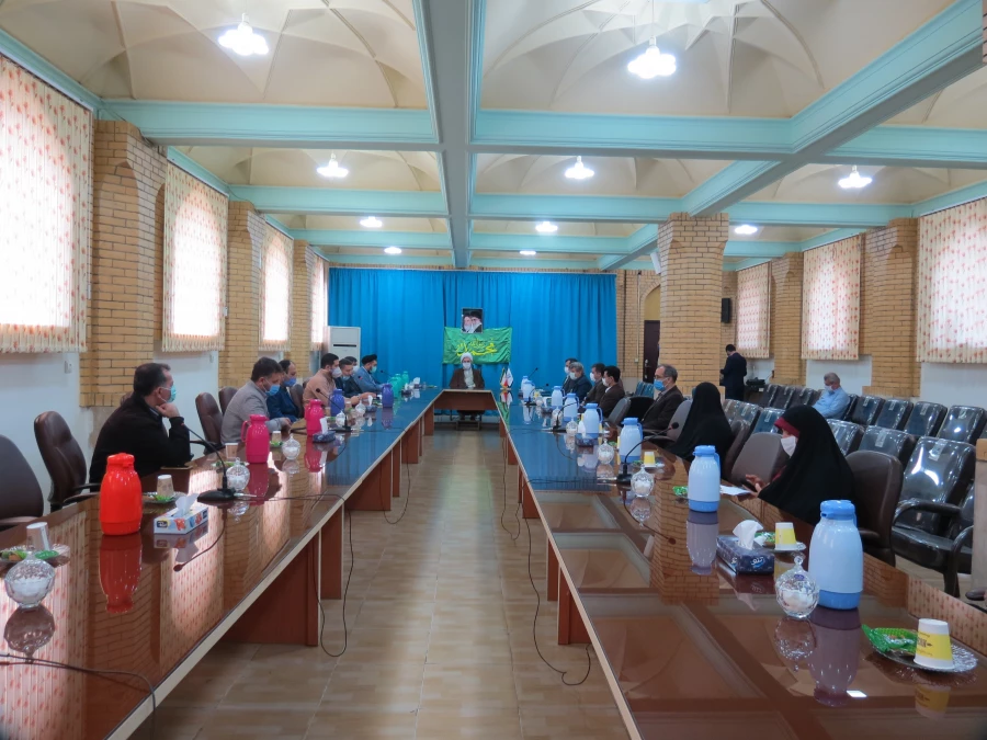 نماینده ولی فقیه در دیدار با اساتید و مسؤلین دانشگاه فرهنگیان گیلان : حضور رهبر معظم در دانشگاه فرهنگیان نشانگر اهمّیّت ویژه و جایگاه فرهنگیان در نزد ایشان است. 5