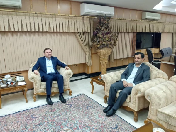 نشست  دکتر صفری سرپرست پردیس های استان گیلان با استاندارگیلان 2