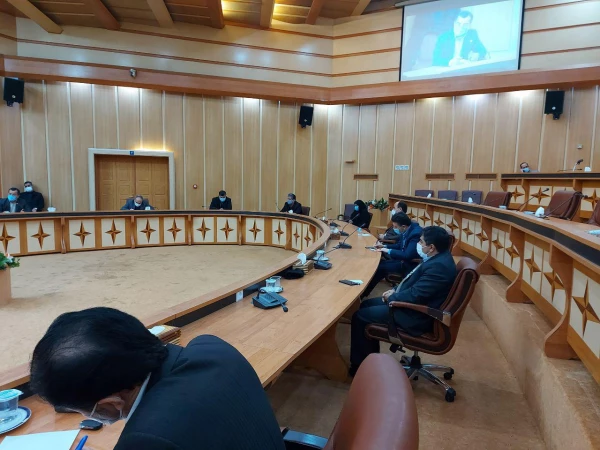 دانشگاه فرهنگیان متولی اصلی تربیت و مهمترین مرکزتامین و تربیت نیروی انسانی در آموزش و پروش  می باشد. 4