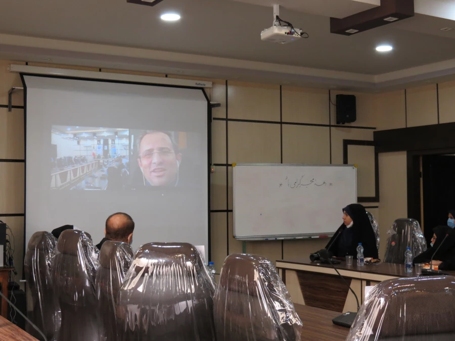 مردم سالاری دینی محصول بی بدیل انقلاب اسلامی است. 5