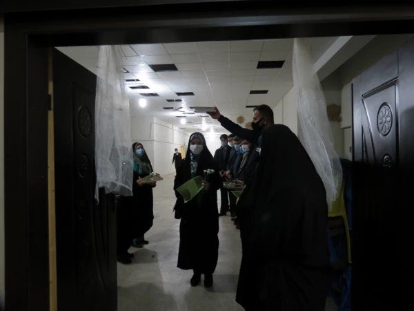 همزمانی بهار تعلیم و تربیت با طلوع فجر و میلاد دخت پیامبر اکرم یک اتفاق میمون و مبارک است. 3