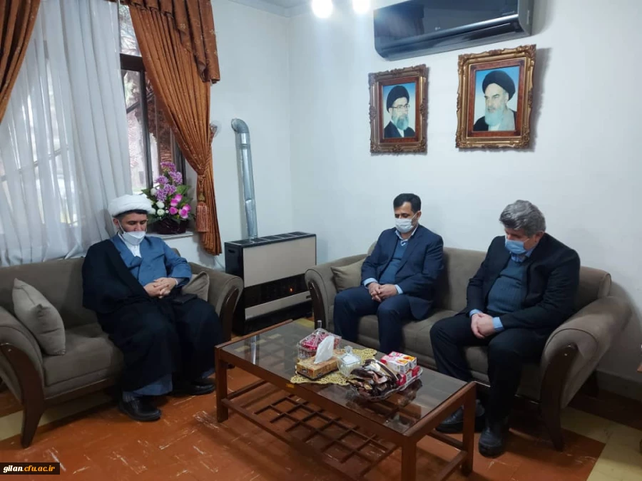 معلم در مکتب فکر ما هم آموزش و هم پرورش می دهد 2